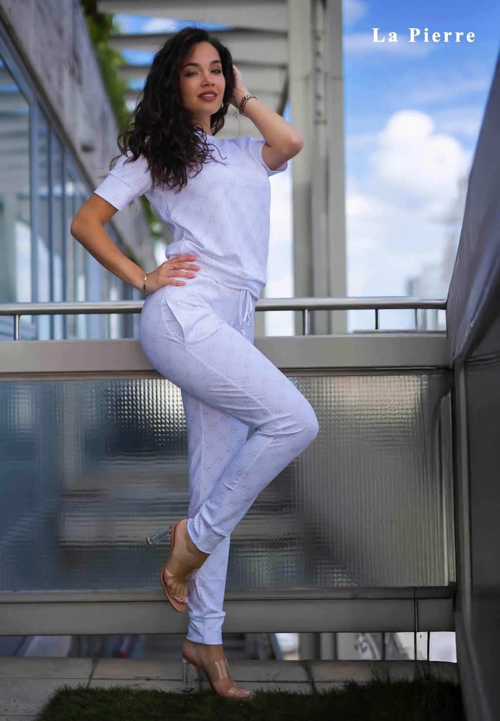 Plano mintás melegítőszett - fehér